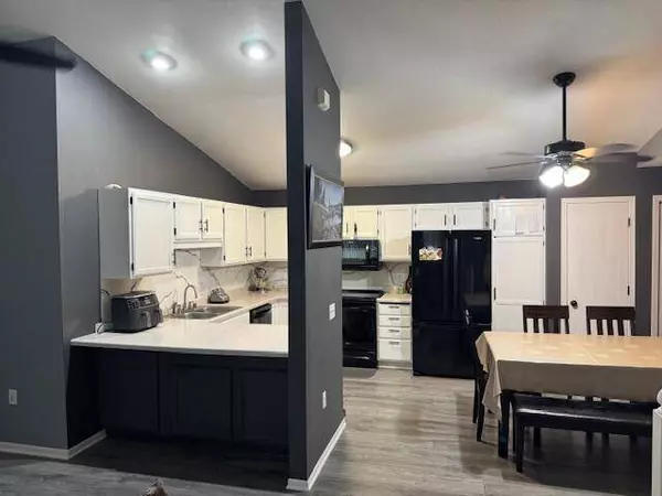 276 Mountin Dr Unit C, Mayville, WI 53050