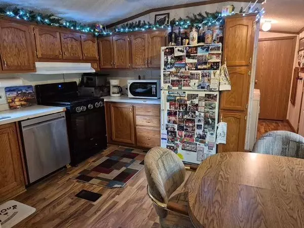 N8231 Treasure Dr, Saint Germain, WI 54558