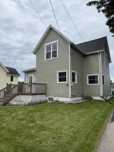 703 Fifth St, Lomira, WI 53048