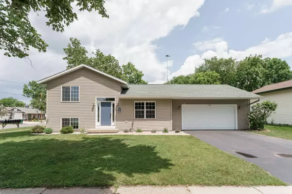 102 E Elm St, Wautoma, WI 54982