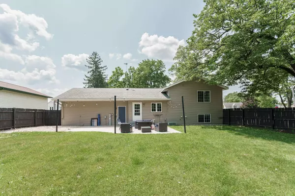 102 E Elm St, Wautoma, WI 54982