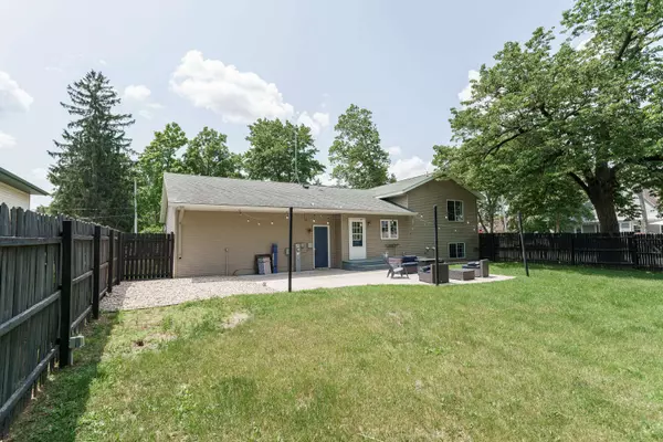 102 E Elm St, Wautoma, WI 54982