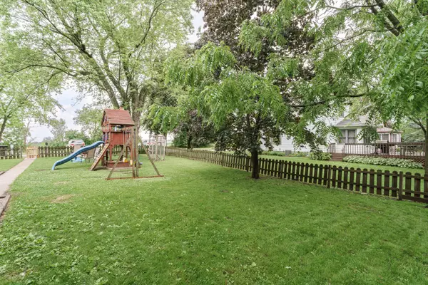 593 N German St, Mayville, WI 53050