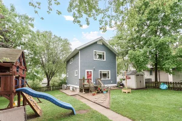 593 N German St, Mayville, WI 53050