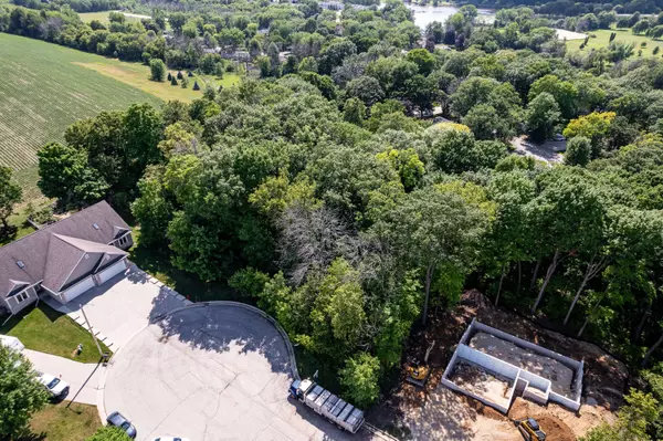 Lt1 Hi View Ct, Mayville, WI 53050