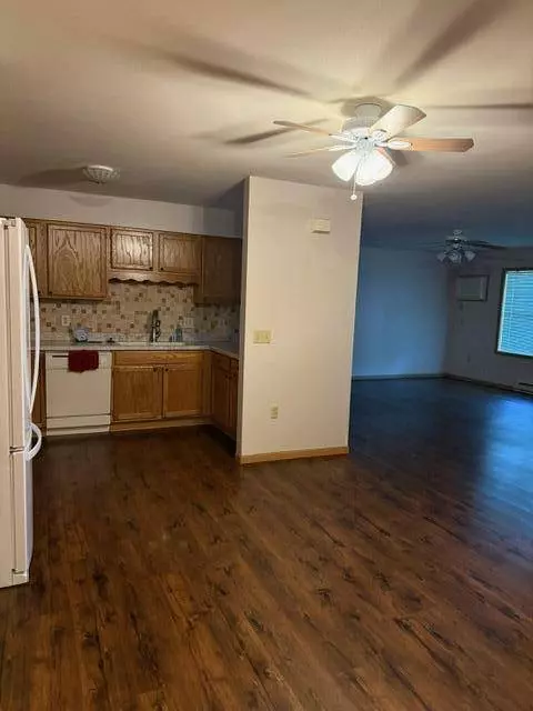 212 S Mountin Dr Unit D, Mayville, WI 53050