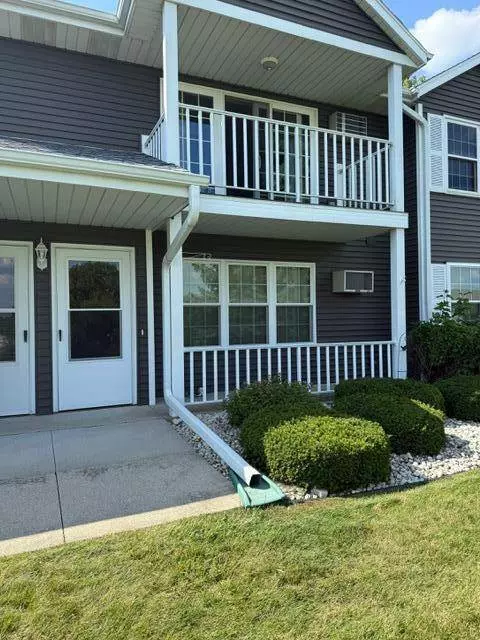 212 S Mountin Dr Unit D, Mayville, WI 53050