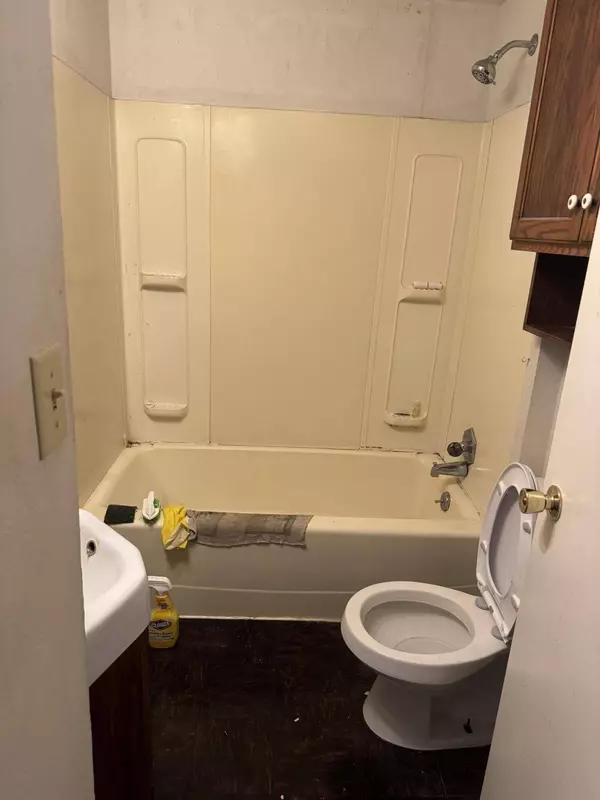 1006 Madison St, Beaver Dam, WI 53916