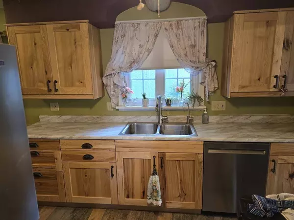 202 S Douglas St, Dodgeville, WI 53533