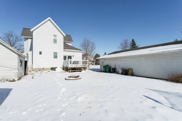 1117 Main St, Lomira, WI 53048