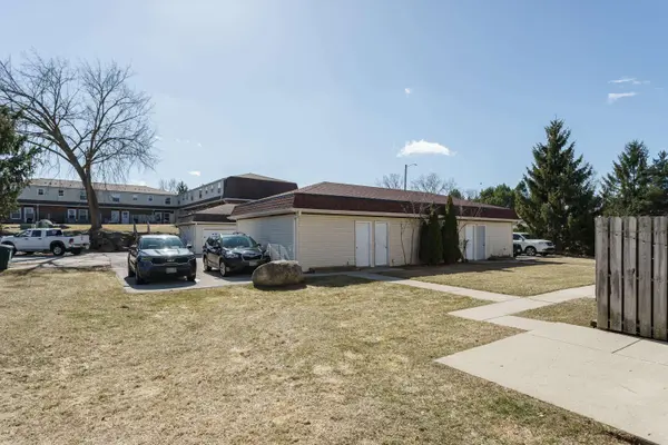 2017 Green Tree Rd, West Bend, WI 53090