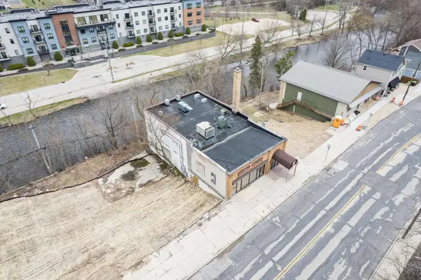 255 S Main St, West Bend, WI 53095