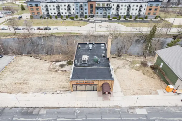 255 S Main St, West Bend, WI 53095