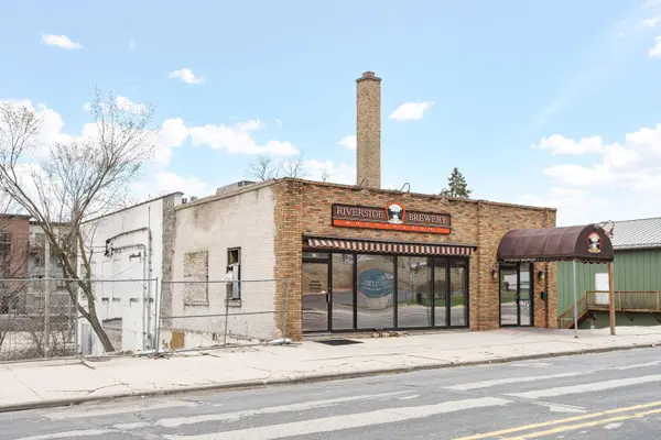 255 S Main St, West Bend, WI 53095