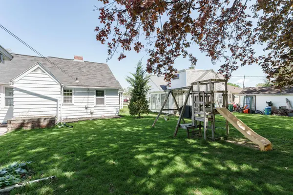 258 15th St, Fond Du Lac, WI 54935
