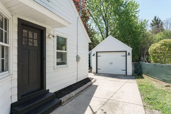 258 15th St, Fond Du Lac, WI 54935