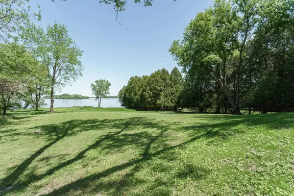 W4428 Lakeview Dr, Hustisford, WI 53034