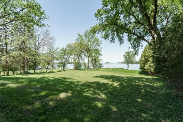 W4428 Lakeview Dr, Hustisford, WI 53034