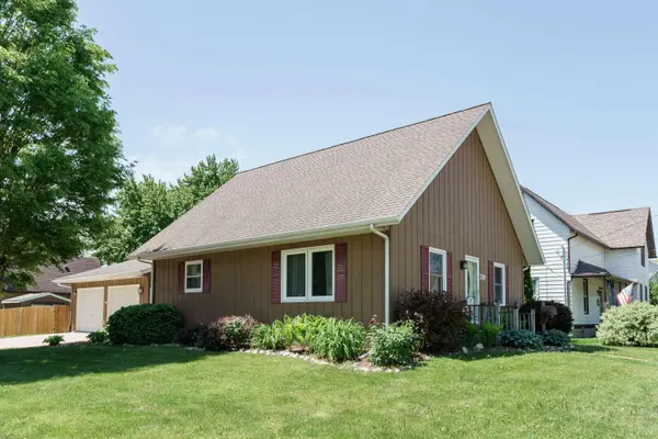 719 Joanna St, Horicon, WI 53032