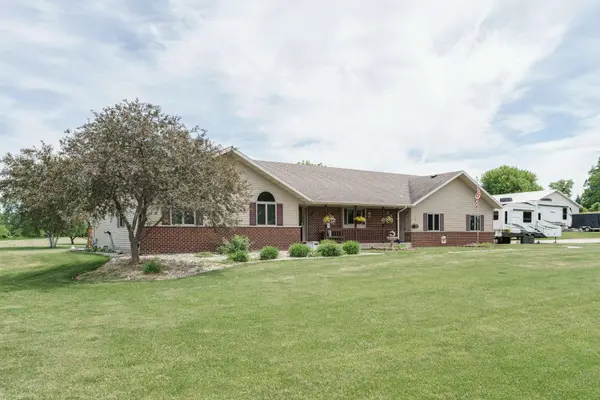 W5546 Sun Rd, Clyman, WI 53039