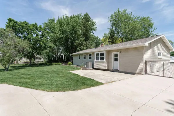 205 Marguerite Ct, Mayville, WI 53050