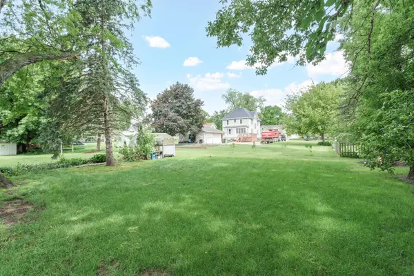 212 James St, Beaver Dam, WI 53916