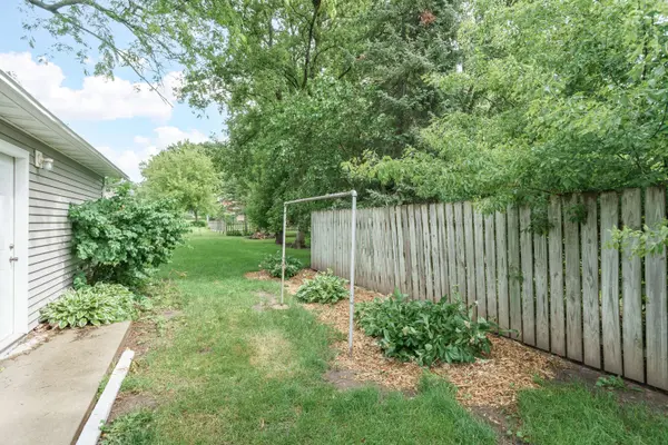 212 James St, Beaver Dam, WI 53916