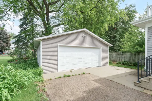 212 James St, Beaver Dam, WI 53916