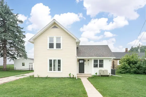 103 S Madison St, Friesland, WI 53935