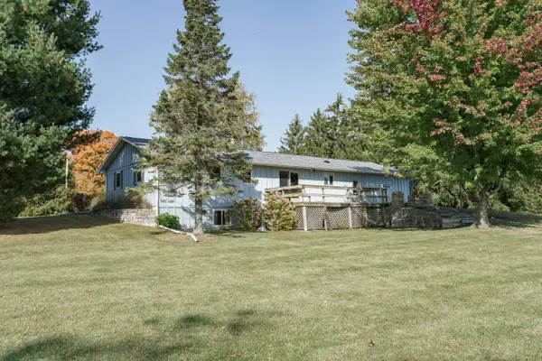 N8742 N German Rd, Kekoskee, WI 53050