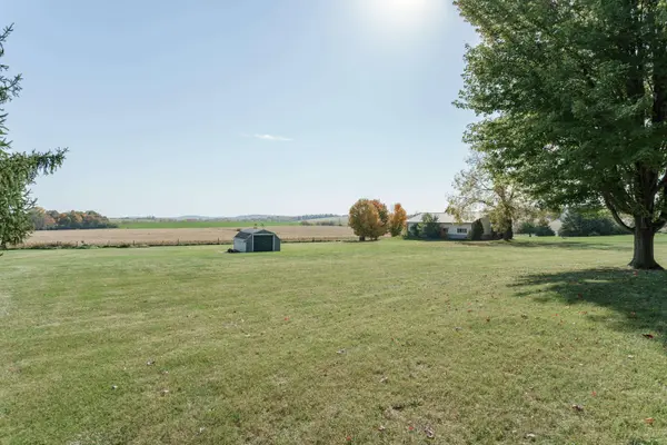N8742 N German Rd, Kekoskee, WI 53050