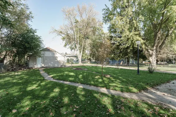210 N Main St, Reeseville, WI 53579