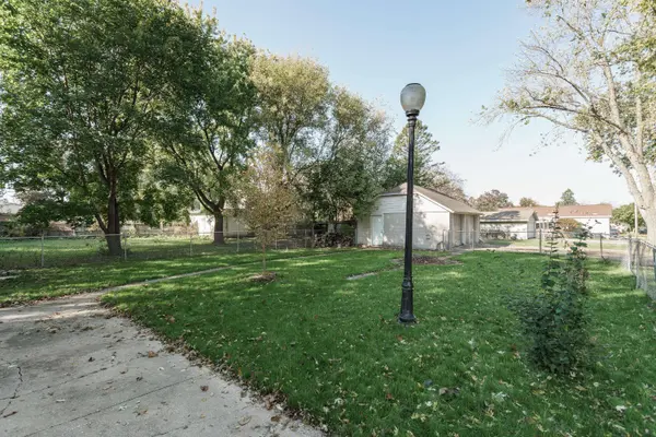 210 N Main St, Reeseville, WI 53579