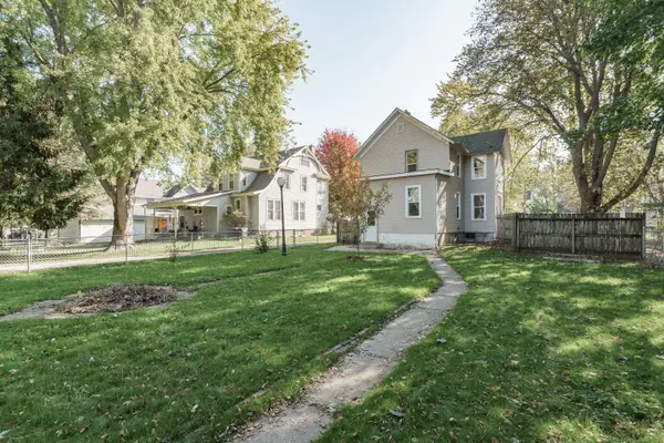 210 N Main St, Reeseville, WI 53579
