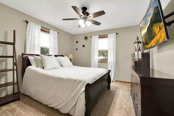 1126 Schoenhaar Dr, West Bend, WI 53090