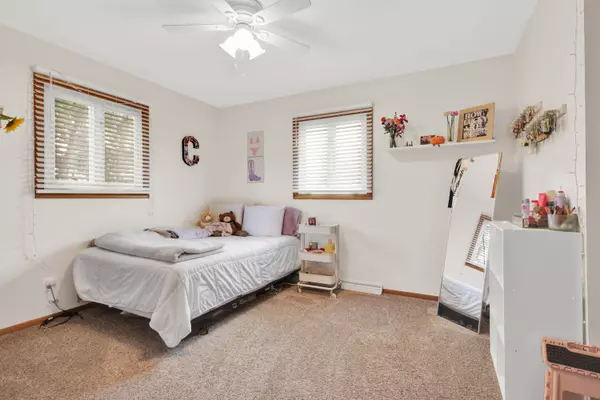 2010 Hemlock St, West Bend, WI 53090