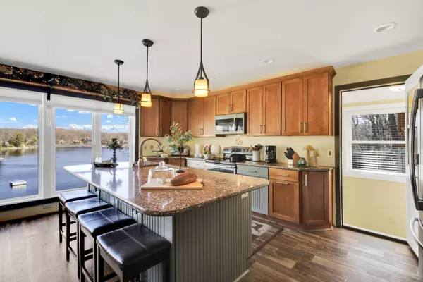 N1940 Forest Lake Rd, Auburn, WI 53010