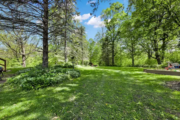 6372 Wildlife Dr, Addison, WI 53002