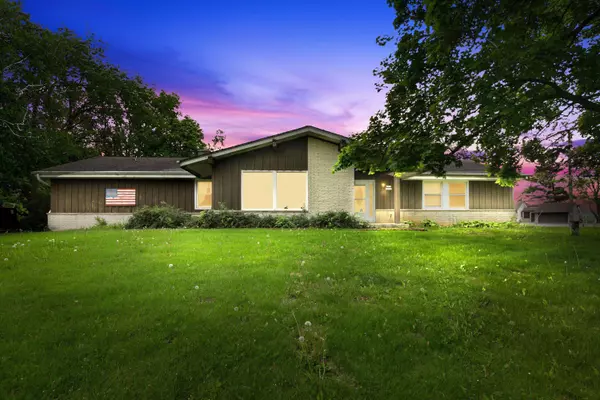 W223N4820 E View Dr, Lisbon, WI 53089