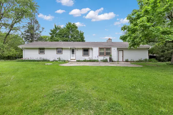 W223N4820 E View Dr, Lisbon, WI 53089