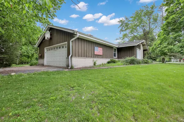 W223N4820 E View Dr, Lisbon, WI 53089