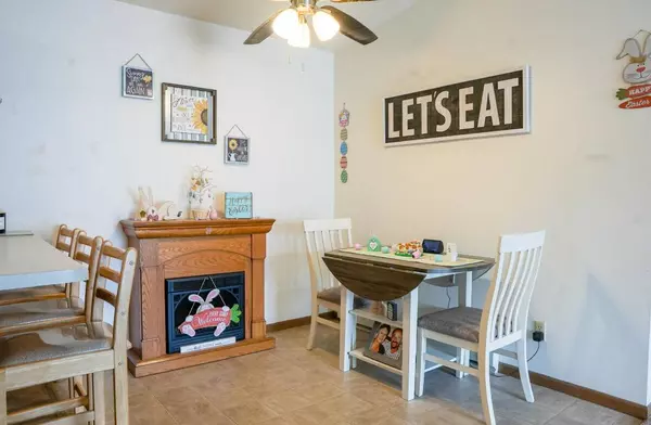 2020 Meadow Ct Unit 2, West Bend, WI 53095