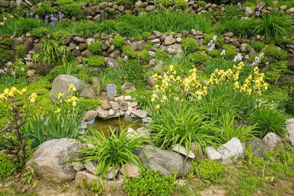 550 Howard Ave, Slinger, WI 53086