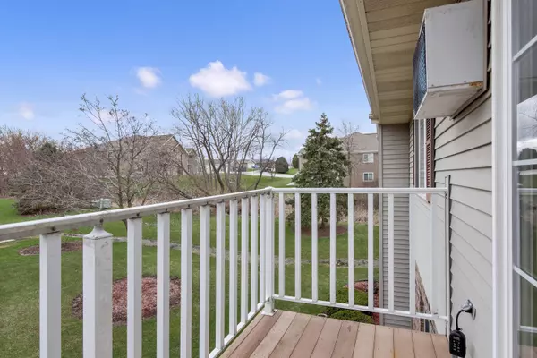 2020 Meadow Ct Unit 2, West Bend, WI 53095
