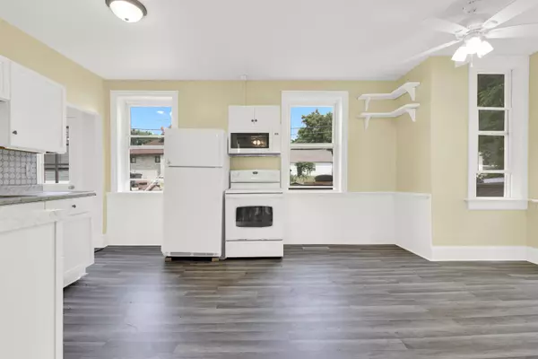 106 E Washington St Unit 106A, West Bend, WI 53095