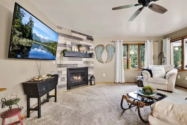 315 Hartford Sq Unit 2, Hartford, WI 53027