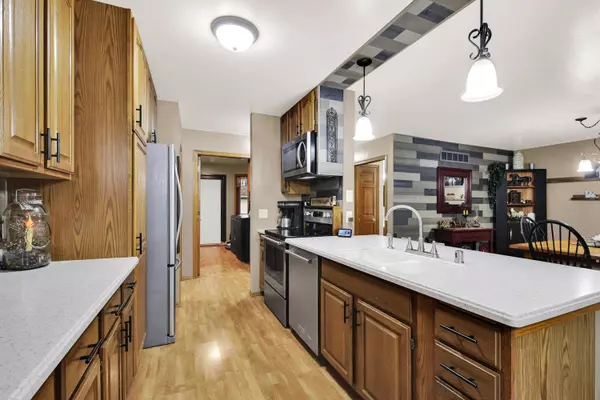 315 Hartford Sq Unit 2, Hartford, WI 53027