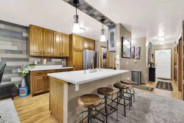 315 Hartford Sq Unit 2, Hartford, WI 53027