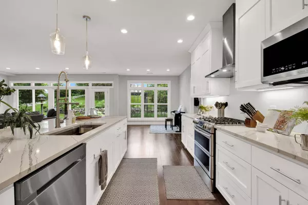 742 Charolais Dr, Slinger, WI 53086