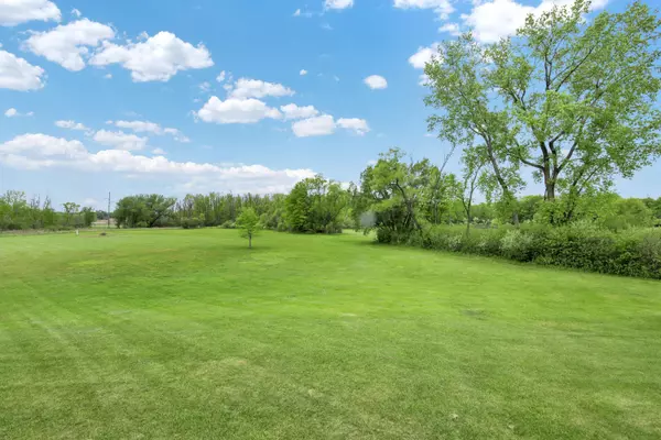 6905 Jamestown Ct, Trenton, WI 53090